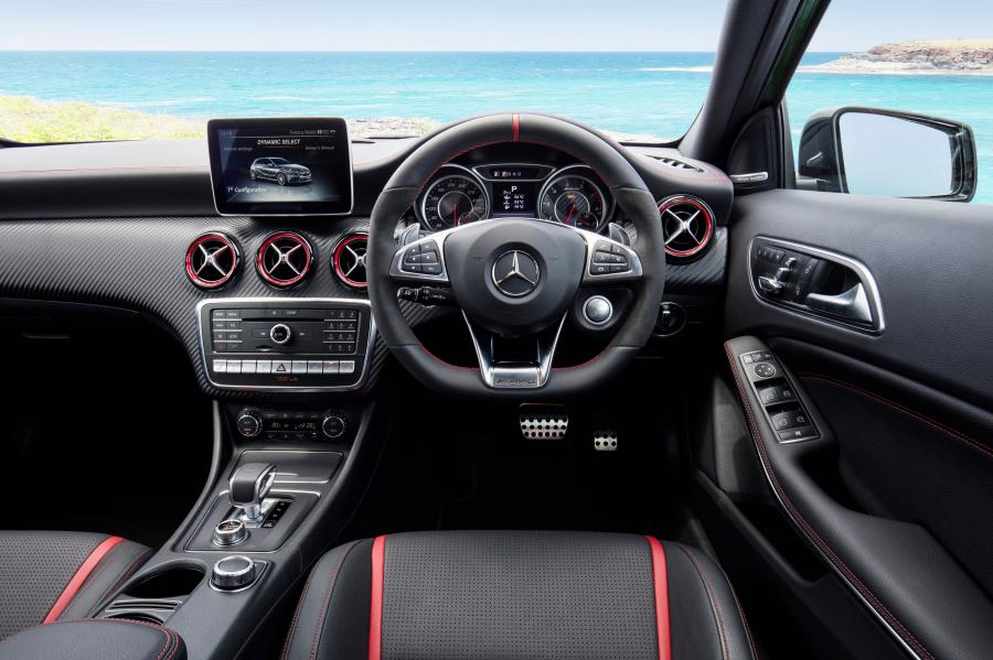  Mercedes-AMG A45 4Matic 2016 года  (AU) (фото 3 из 30)